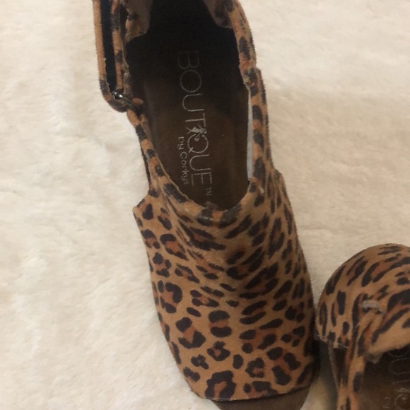 Cheetah print shoes - Picture 2 of 5